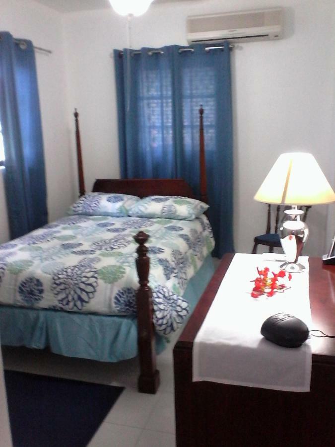 Gillys Dream Apartment Nassau Luaran gambar